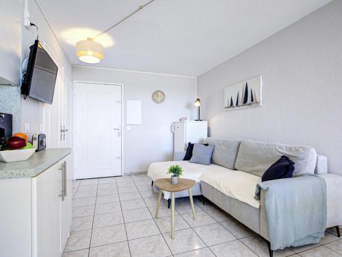Apartment Ipanema Sud-16 by Interhome