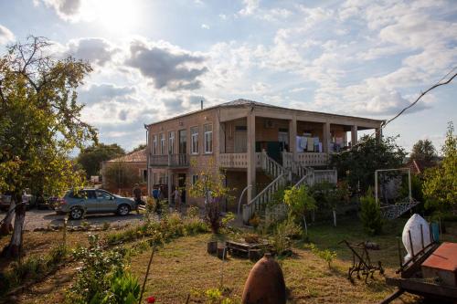 Φωτογραφία από το άλμπουμ του Baias Wine σε Bagdatʼi