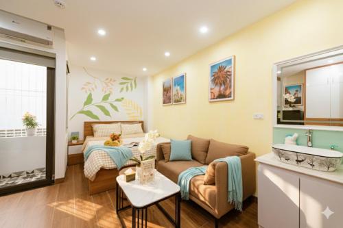 Posezení v ubytování NomadStay Corner Hanoi