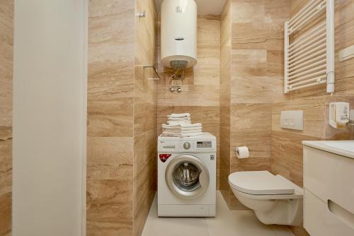 Koupelna v ubytování Sunrio Apartments