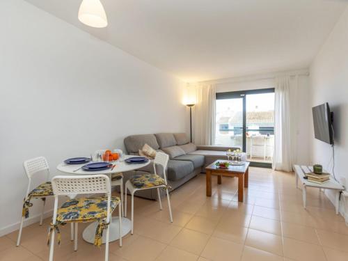 TV a/nebo společenská místnost v ubytování Apartment El Coto F by Interhome