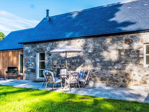 Το κτήριο όπου στεγάζεται  η παραθεριστική κατοικία