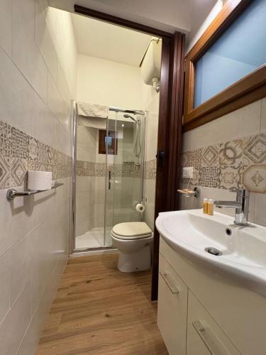 Camera matrimoniale indipendente con bagno privato