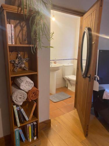 Koupelna v ubytování Tanvally Stud