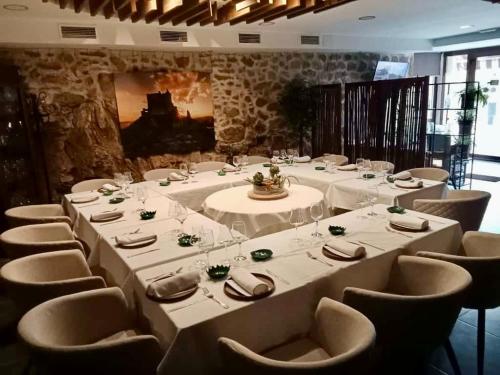 Restaurace v ubytování Restaurante & Hotel Rural El Mirador de Trevejo,ideal para parejas