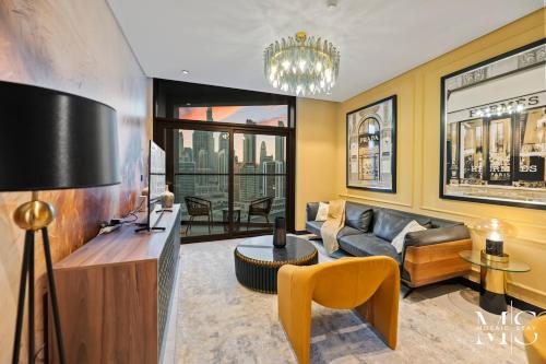Luxury High Floor 1BHK Burj and Canal Views