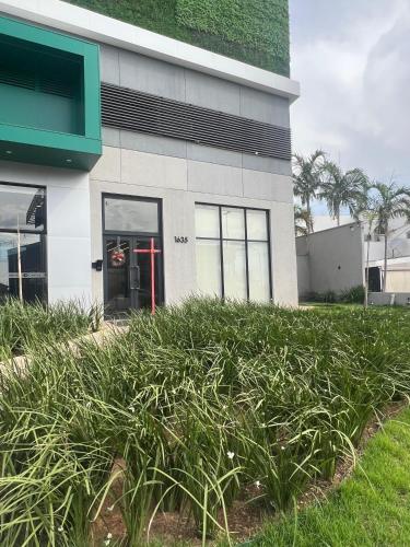 Κήπος έξω από το Flat Studio Cuiabá NOVO, apartamento1308, Ótima localização