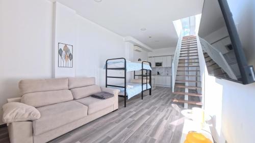Modern Luxury in Prime Location 68