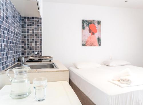 Foto dalla galleria di Villa Nikos Koukounaries a Koukounaries