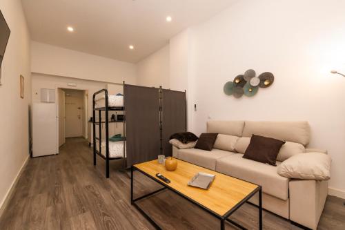 Modern Luxury in Prime Location 68