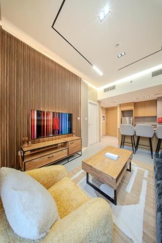 1BR With Living - Poolview Apt - Alef Al Mamsha