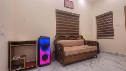 Un pat sau paturi într-o cameră la NewCastle Holidays Entire Ground Floor 3 Bedrooms Kitchen Dining Living 8 Guests