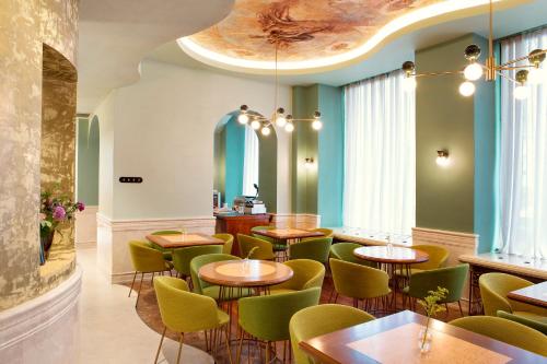 Posezení v ubytování Zeus Essence Bucharest Venezia