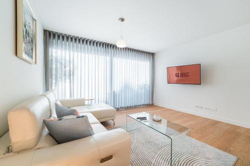 GuestReady - Classy retreat with river view