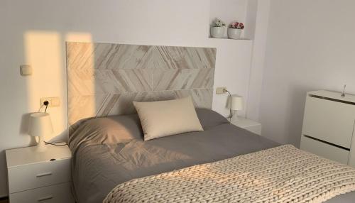 Ένα ή περισσότερα κρεβάτια σε δωμάτιο στο Villa Eventos Biar - Private Pool