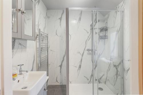 Phòng tắm tại The Nook - North East Escapes