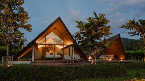 Природа в окрестностях лоджа