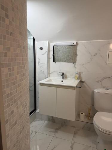 Charmant appartement avec chambre cosy et canapé convertible