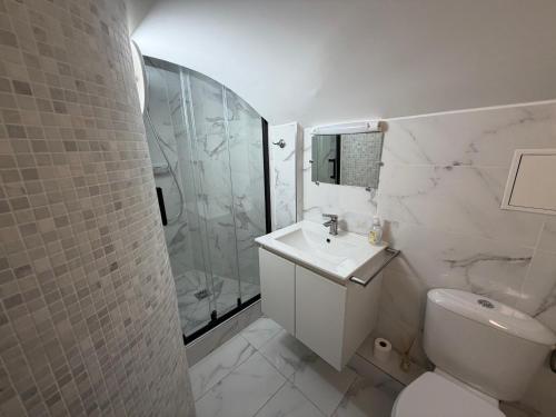 Charmant appartement avec chambre cosy et canapé convertible