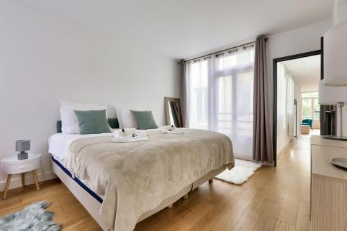 Magnifique appartement proche Champs-Elysees