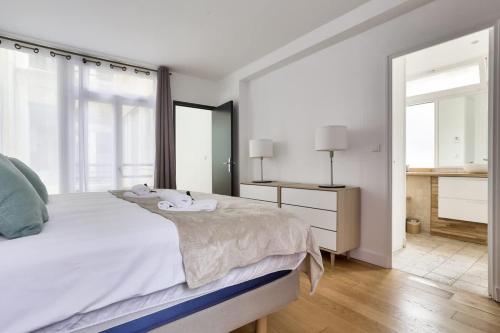 Magnifique appartement proche Champs-Elysees