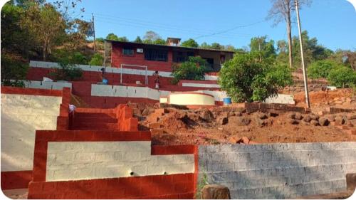 Το κτήριο όπου στεγάζεται  το δωμάτιο σε οικογενειακή κατοικία