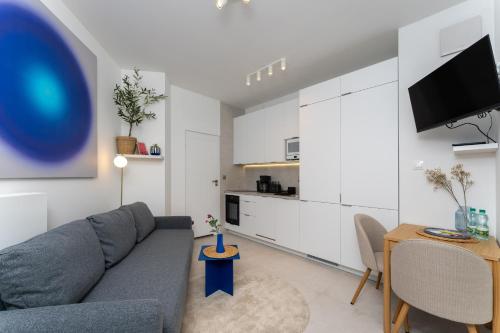 Cracow Novum Apartment #533 by BookingHost
