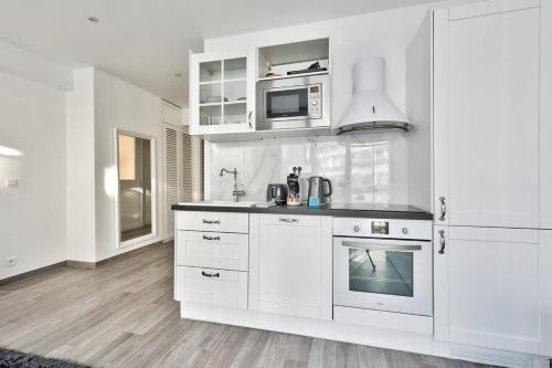 Bel appartement pres des Champs-Elysees