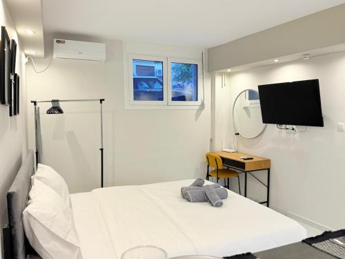 Pagrati Nest 18 by A&D Properties