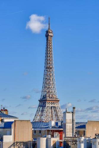Splendide terrasse avec vue Tour Eiffel