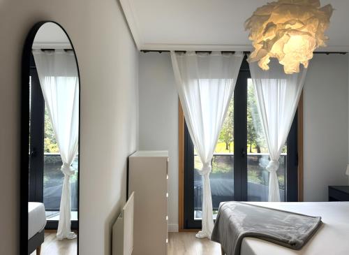 Holibai Cousiña, Tranquilo y cómodo Apto con parking, Baiona, Galicia