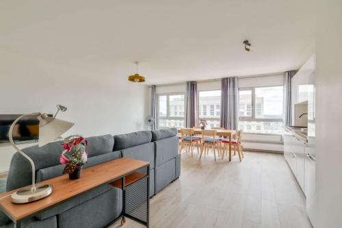 Vandrezanne 1 Stylish 2 bed Paris City Views
