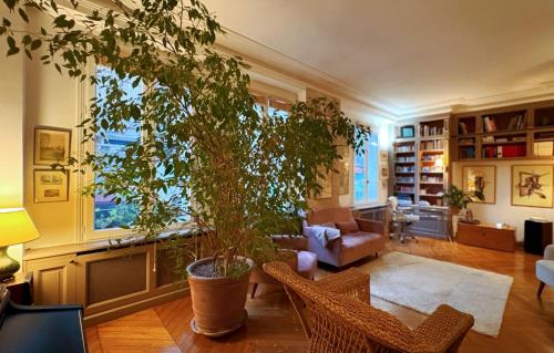 Comme dans une maison au milieu du 5ème Paris