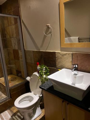 Ένα μπάνιο στο Mona Lisa