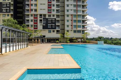 Bazén v ubytování STUDIO UNIT ON 20th FLOOR WITH A BEAUTIFUL VIEW nebo v jeho okolí