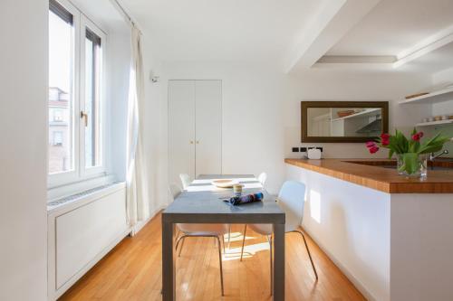 HACCA Collection - Brera & Fashion District - Bright 2BR Apt