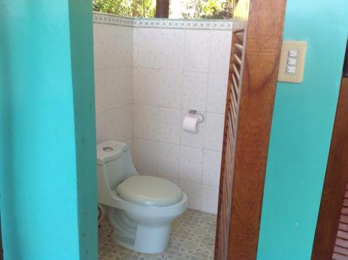 Native House with beautiful poolにあるバスルーム