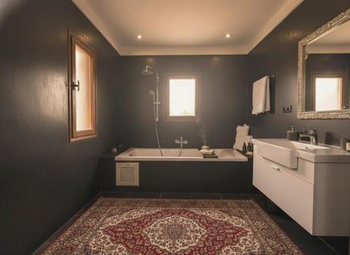 Ένα μπάνιο στο Dar le Domaine, Tennis, Foot, Piscine et basket