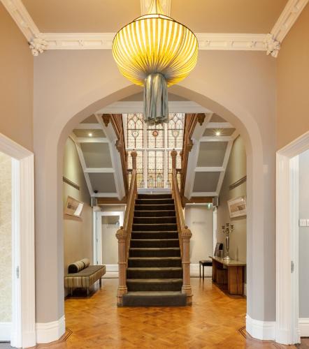 Didsbury House Hotel — Property building
