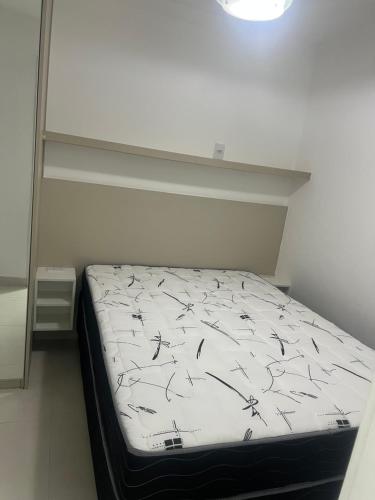 Llit o llits en una habitació de Apartamento Jubiaba Ilheus