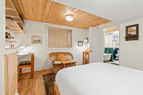 Ένα ή περισσότερα κρεβάτια σε δωμάτιο στο Musee Northeast