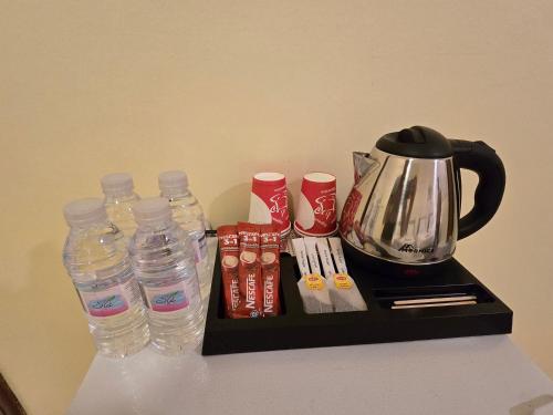 Tetera y cafetera en دار الرضا Dar Al Reda