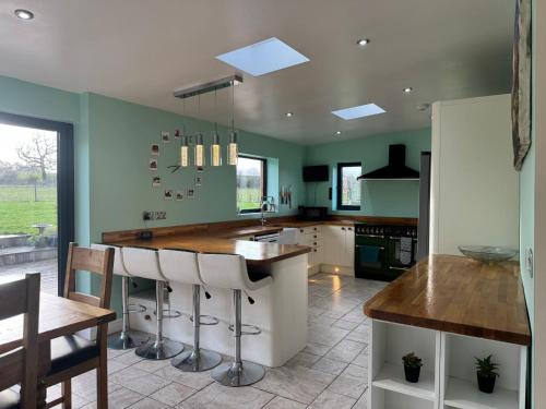 Köök või kööginurk majutusasutuses The Stable at Woodland Forge