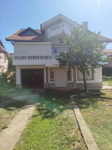 Φωτογραφία από το άλμπουμ του Villa Karetka Orizari σε Orizari