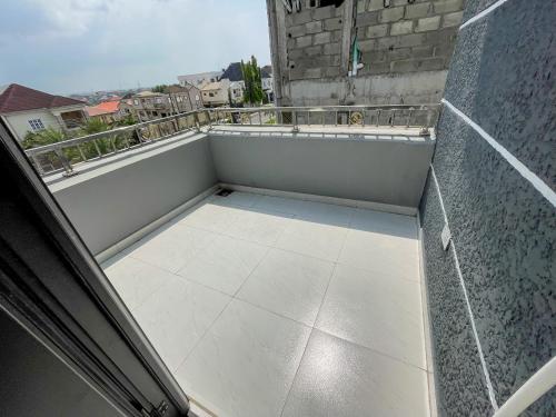 Ảnh trong thư viện ảnh của Edens place ở Magodo