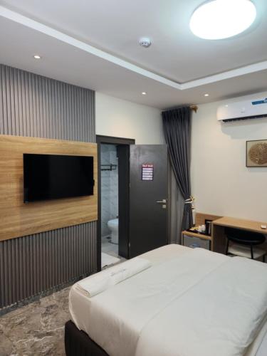 Φωτογραφία από το άλμπουμ του The Adeza σε Ife