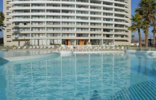 Swimmingpoolen hos eller tæt på Jardín del Mar Spa & Resort Apartment