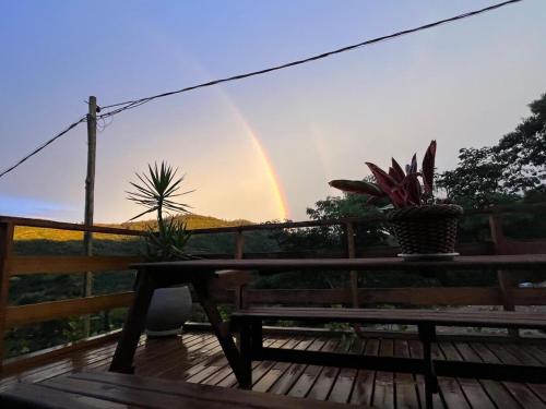 O nascer ou o pôr do sol visto a partir do chalé