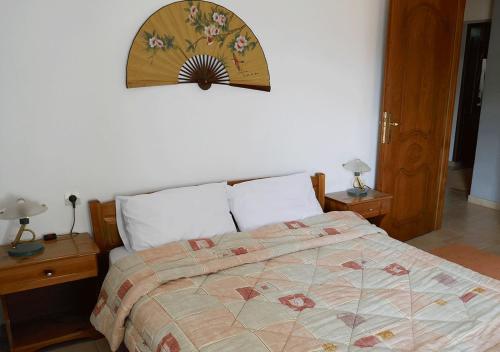 En eller flere senge i et værelse på Apartment in Elatochori - O Elato