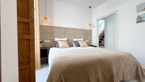 New! Terrace, Central, 2 bedrooms, 2 bathrooms - La Tierra Sur